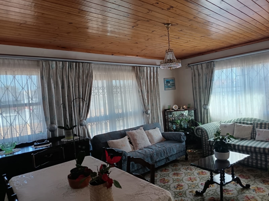 4 Bedroom Property for Sale in Rylands Western Cape